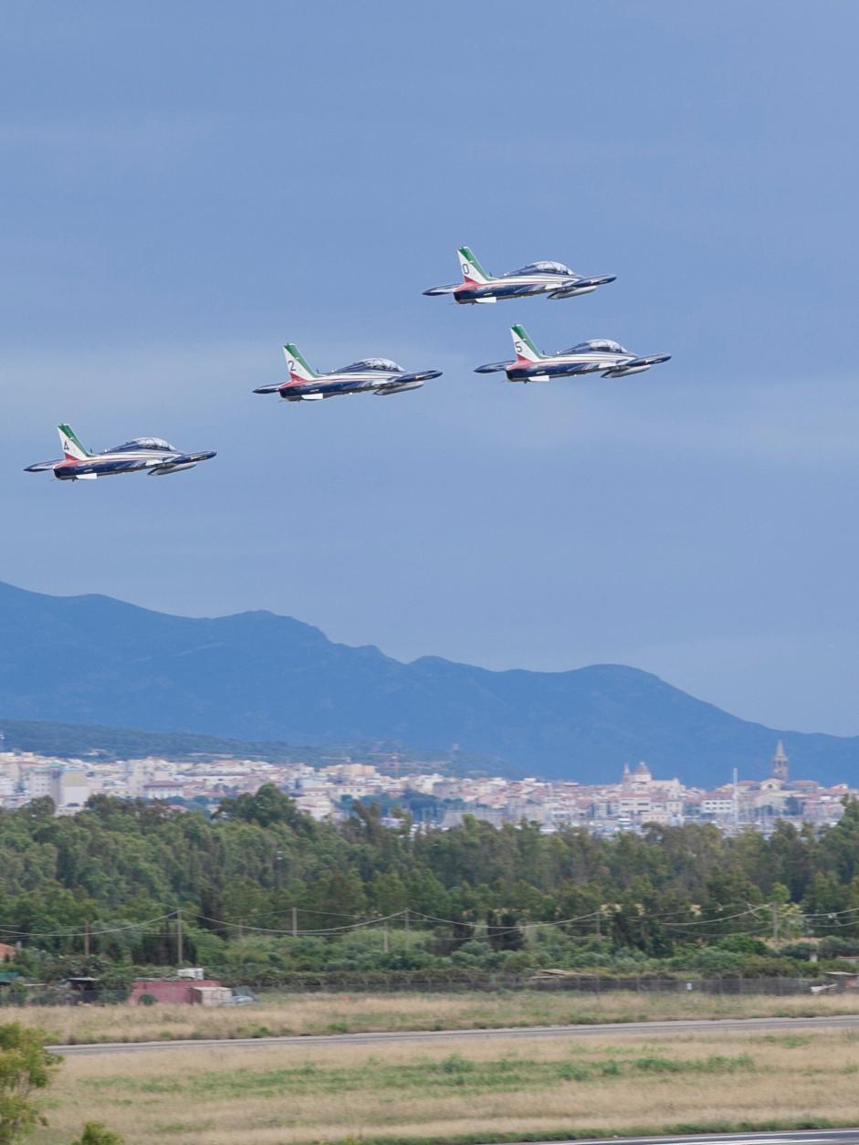 Frecce tricolori spettacolo grazie a uno scalo tecnico 