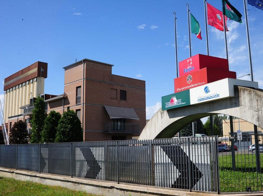 La solita cappa di miasmi si abbatte su San Cesario 
