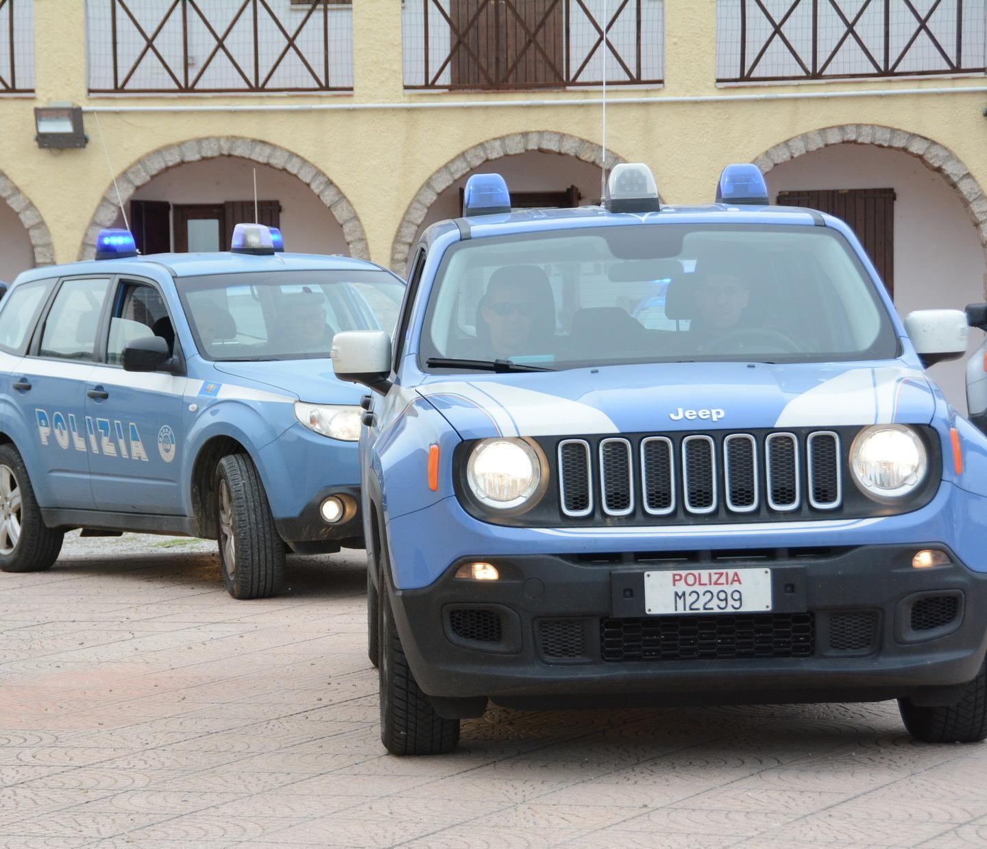 Sette strutture ricettive abusive scoperte dalla polizia in Costa 