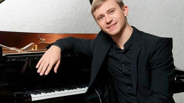 Dmytro Choni al pianoforte apre il “Giugno musicale”