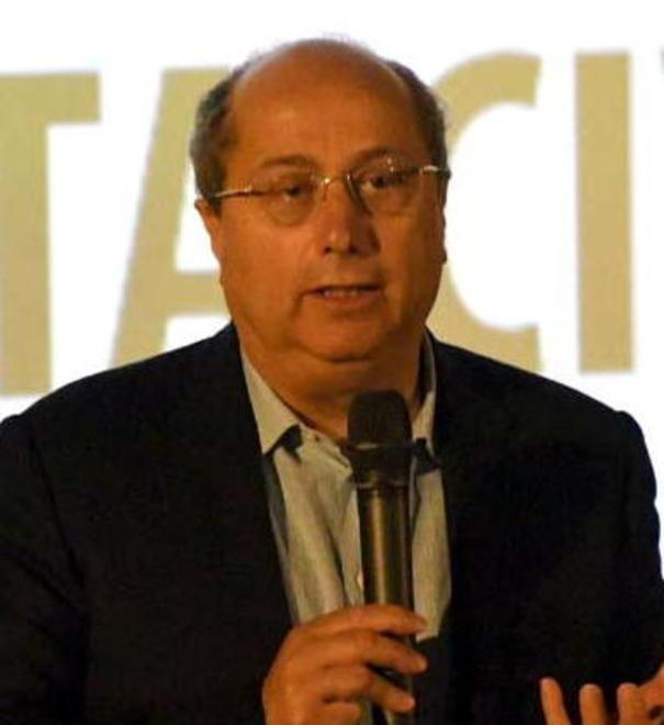 Sergio Menchini all’attacco: «Noi cambieremo la città»