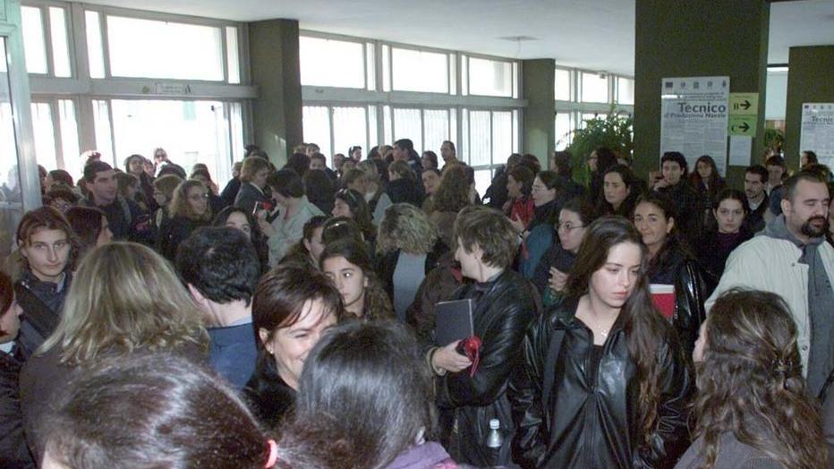 Concorso per maestra, la preselezione per le 365 candidate a Pisa