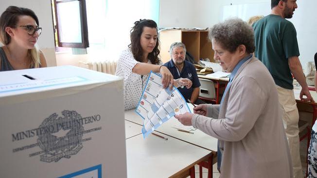 Elezioni comunali in Sardegna, alle 12 l'affluenza al 22,7 per cento