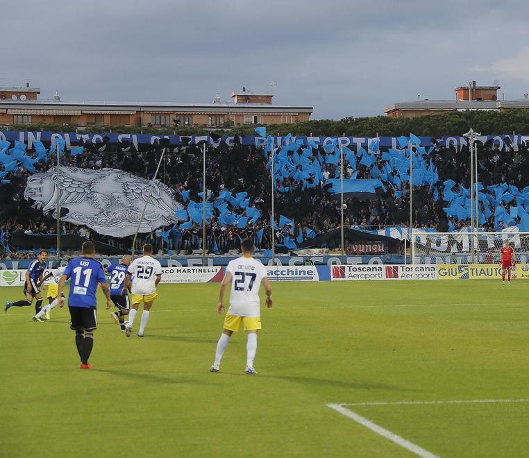 I tifosi della Nord: Pisa, adesso dicci che cosa vuoi fare 