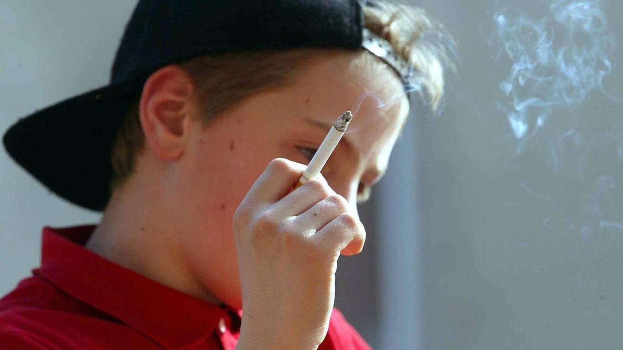 Adolescenti e tabagismo, i dati non allarmano 