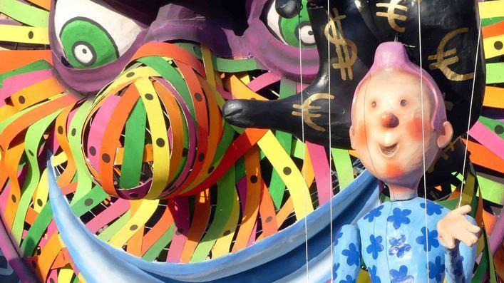 Carnevale, opposizioni all’attacco