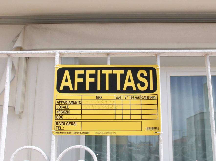 Imu dimezzata a chi affitta le case a canone concordato 