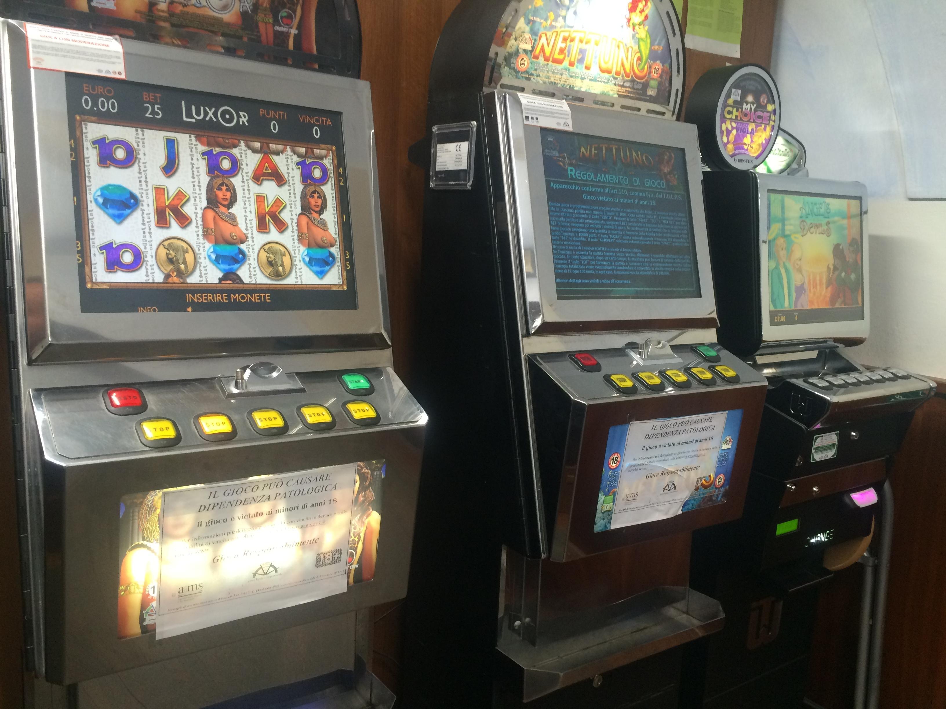 Rapina da 5mila euro a una cinese che gestisce videogiochi 