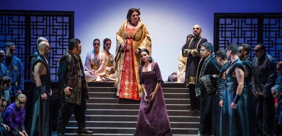 Sarah Schinasi dirige Turandot 