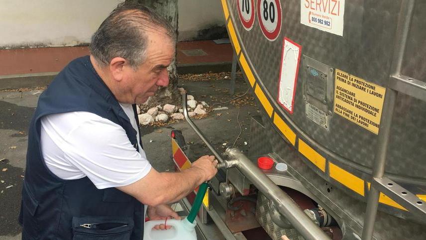 Tubazione troppo vecchia migliaia di cittadini a secco