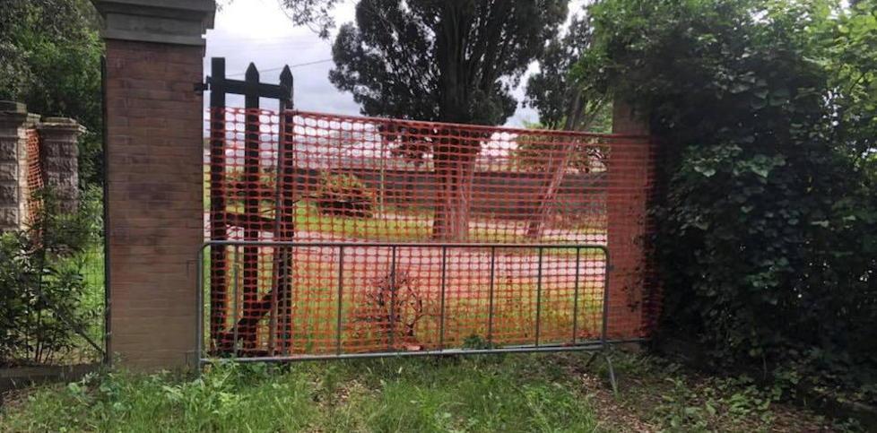 Un parco dimenticato fra degrado e incuria 