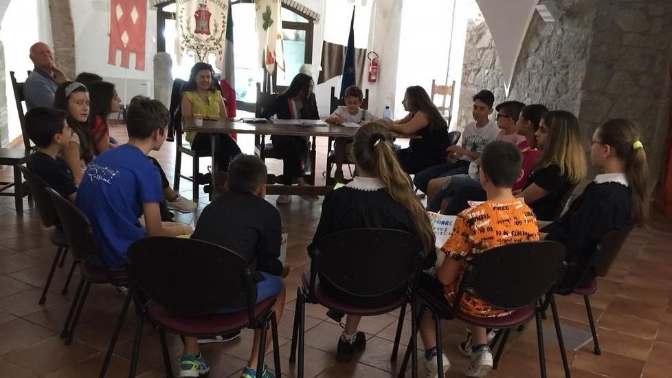 Consiglio comunale dei ragazzi Ultima seduta e nuove attività