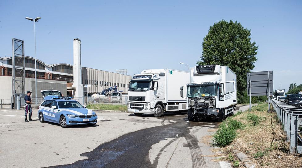 Tir contromano in tangenziale 