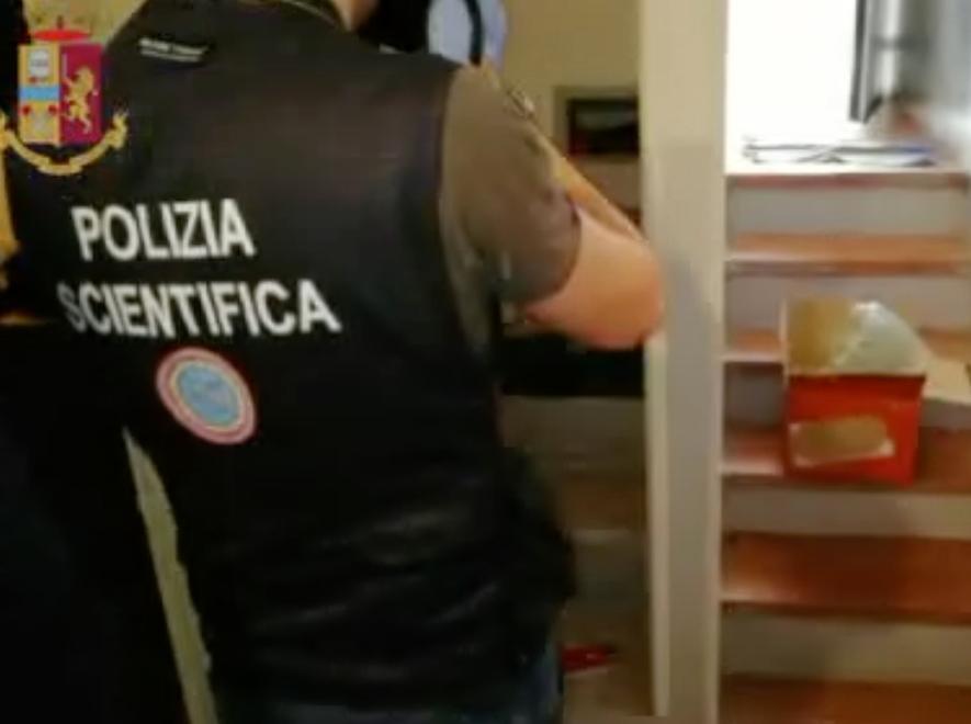 Droga e armi clandestine, due arrestati 