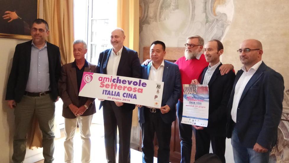 La conferenza di presentazione dell'amichevole benefica Italia-Cina di pallanuoto femminile