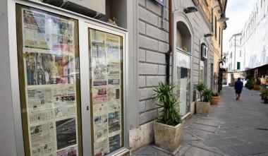 Fondo sfitto in via Garibaldi (foto Bf)