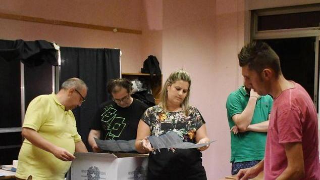 Schede nulle, Casotti vuole il riconteggio