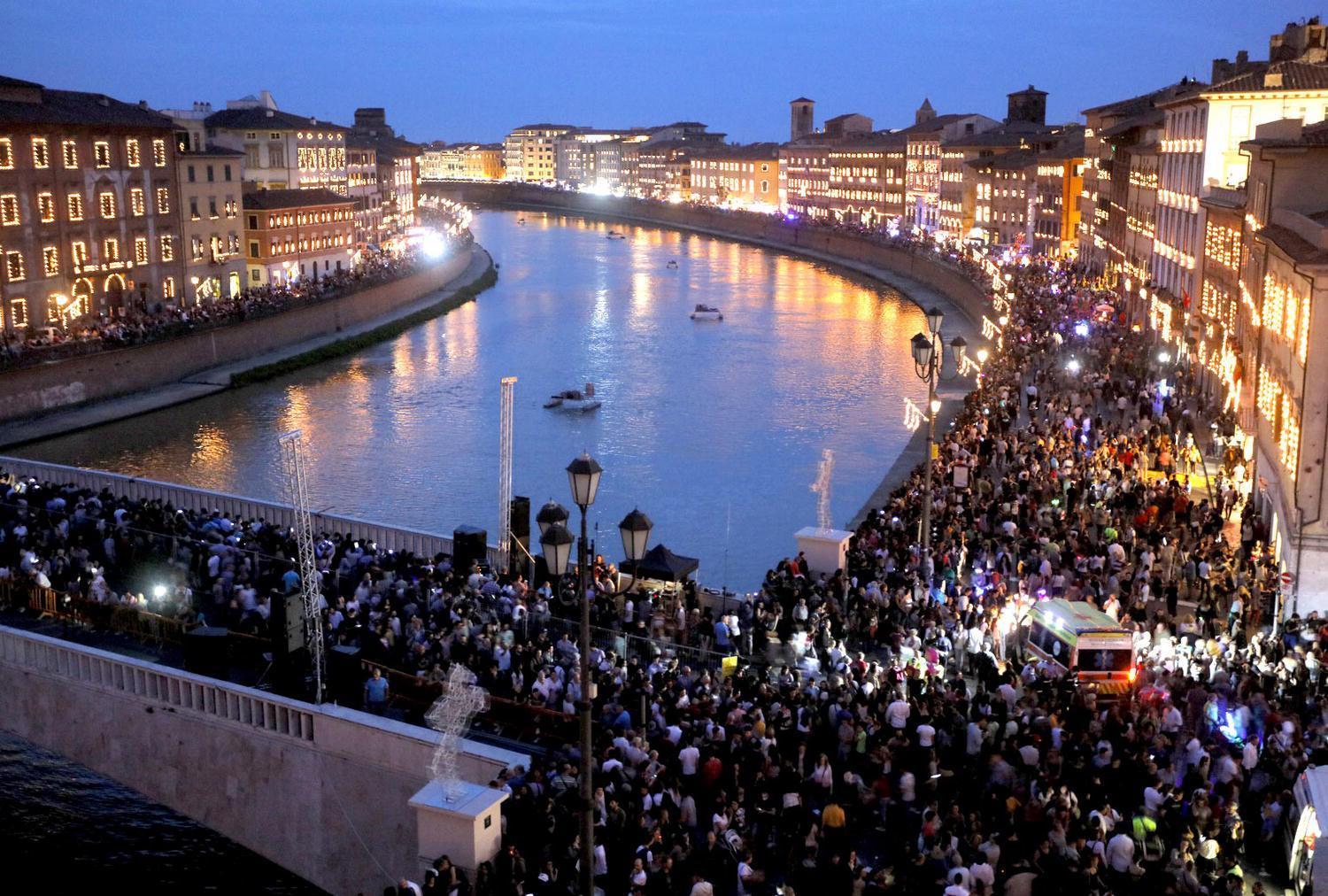 Pisa, oltre 110mila luci: tutto pronto per la Luminara 2018 