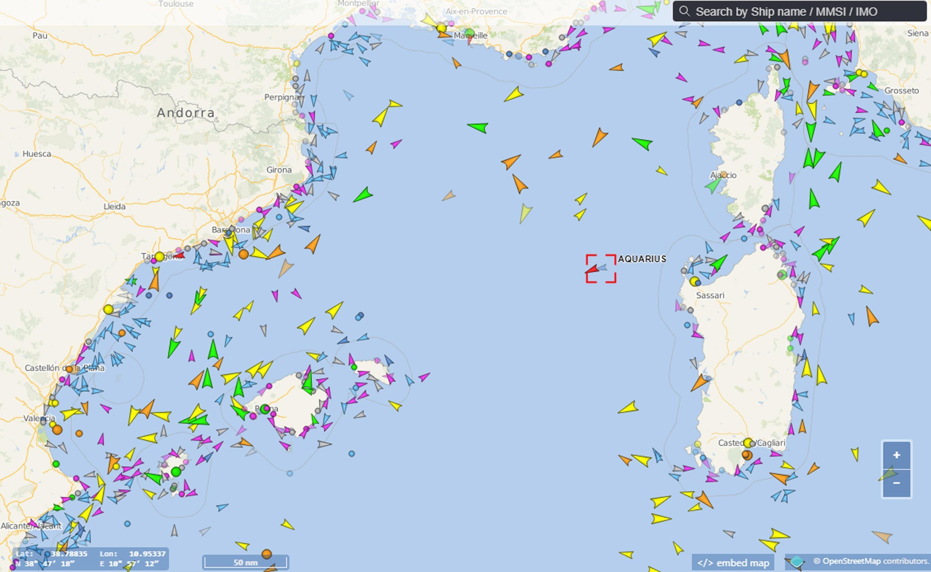 Aquarius verso Valencia, da Olbia viveri e giocattoli