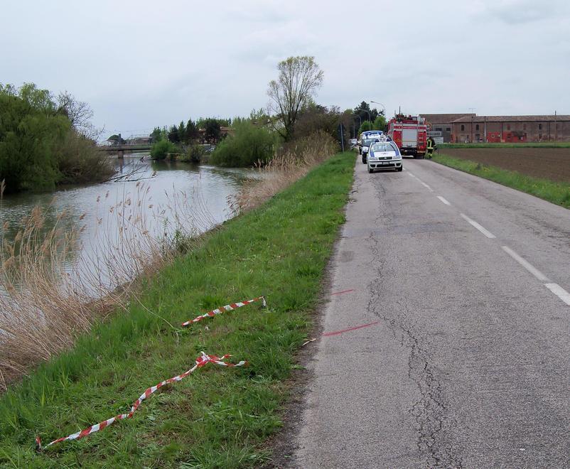 Morì annegata nel canale: «Condannate l’ex sindaco» 