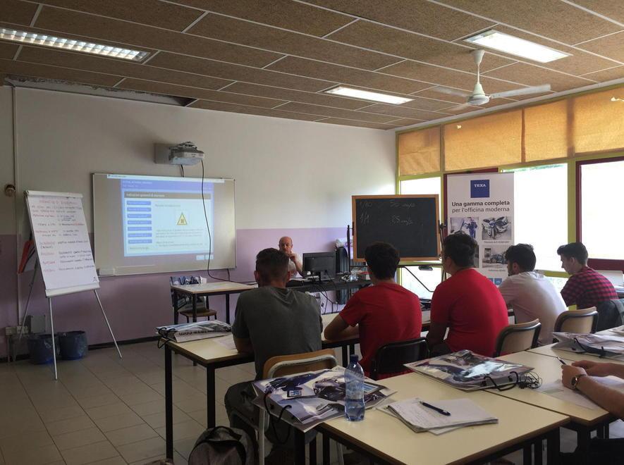 Allievi Ipsia col patentino per i gas 