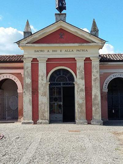 Ladri sciacalli al cimitero Fanno sparire inginocchiatoio