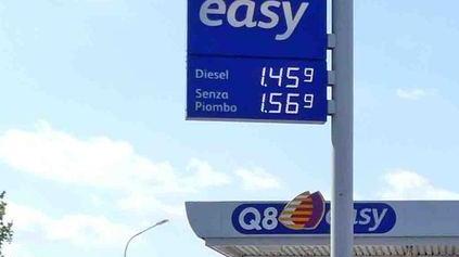 Preso mentre ruba al distributore