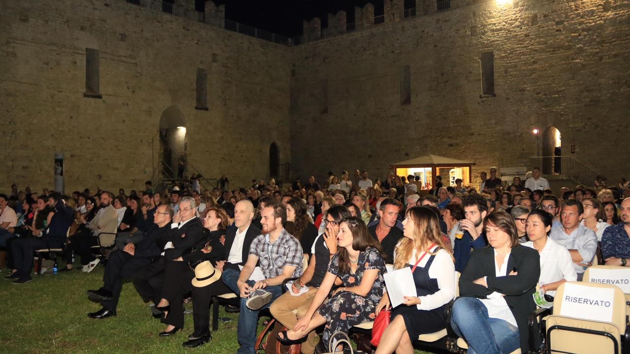 La platea nel Castello dell'Imperatore per la premiazione di Toscana Filmmakers FEstival