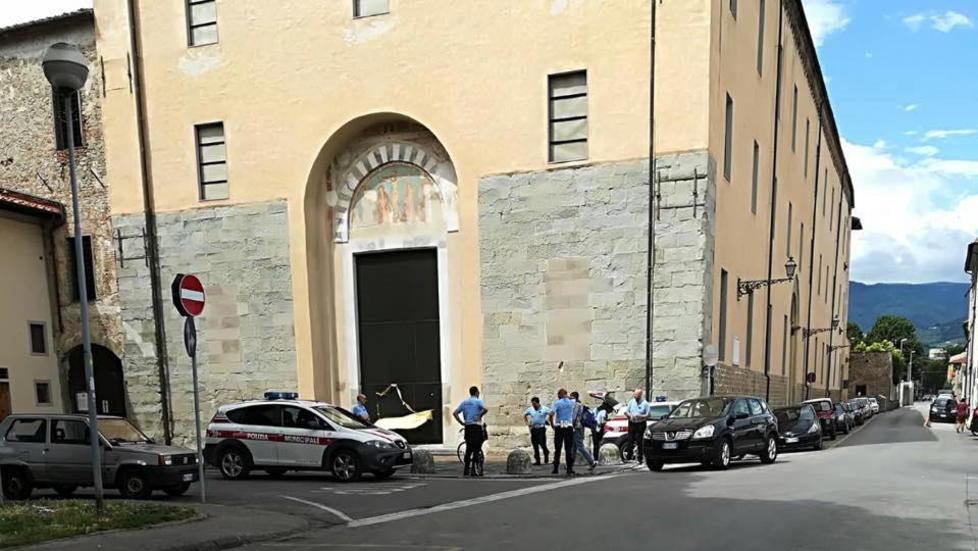 Parcheggiatori e venditori abusivi prima proposta di Daspo urbano 