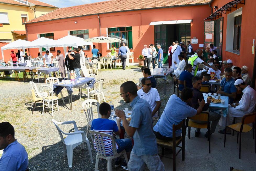 La fine del Ramadan festeggiata in palestra 