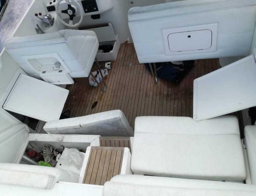 Razzia su sette yacht, migliaia di euro di danni in porto 