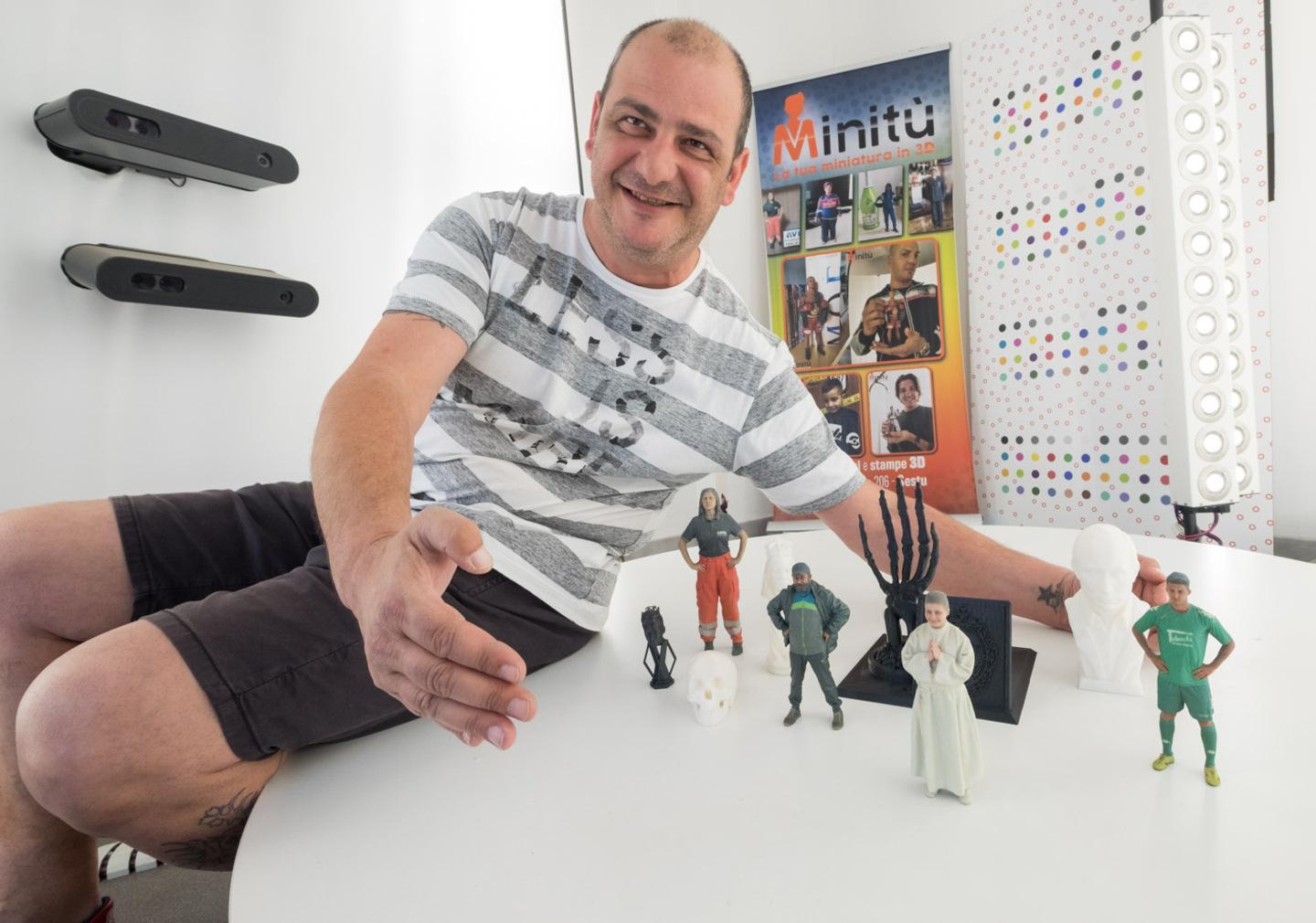 Un click ed ecco la tua statua in gesso