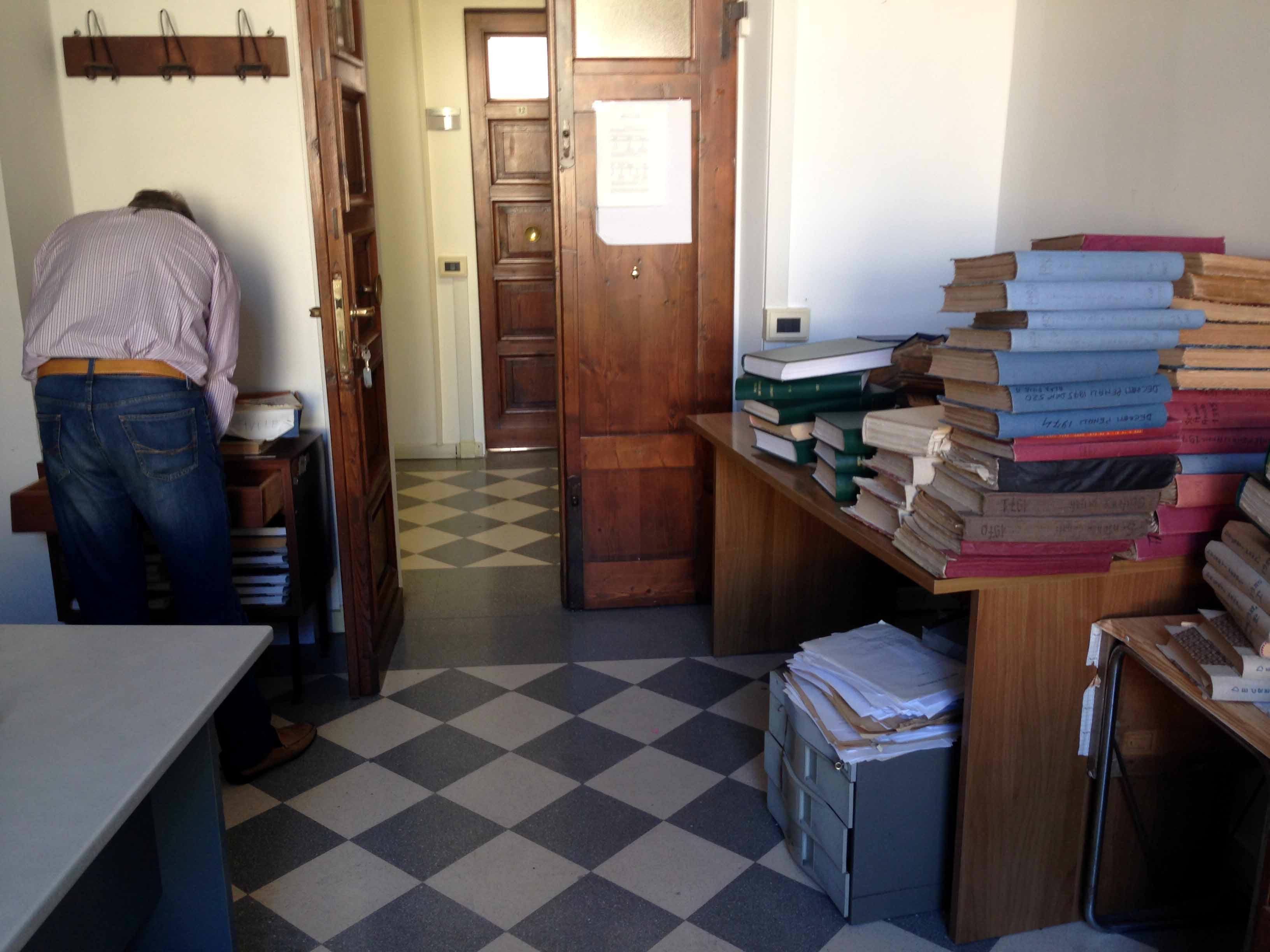 Libri in un tribunale