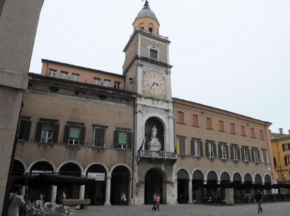 Modena, Comune, premi per 3 milioni ai dipendenti 