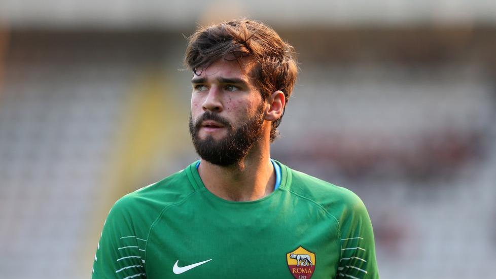Alisson guanto Real E Buffon dirà “Oui”