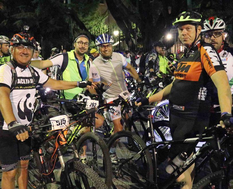 Da Ferrara al mare sui pedali In 1.200 alla quinta Bike Night