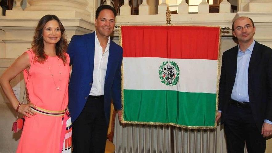 Piazza cerca soci negli Usa Alicia incontra il sindaco