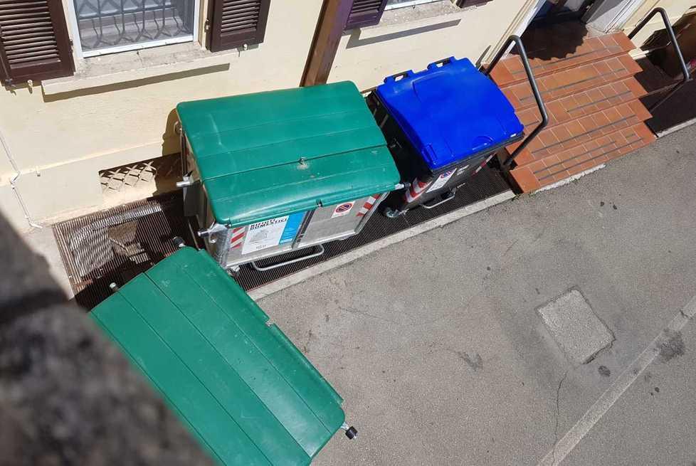 San Martino, la puzza di pesce eliminata da speciali contenitori