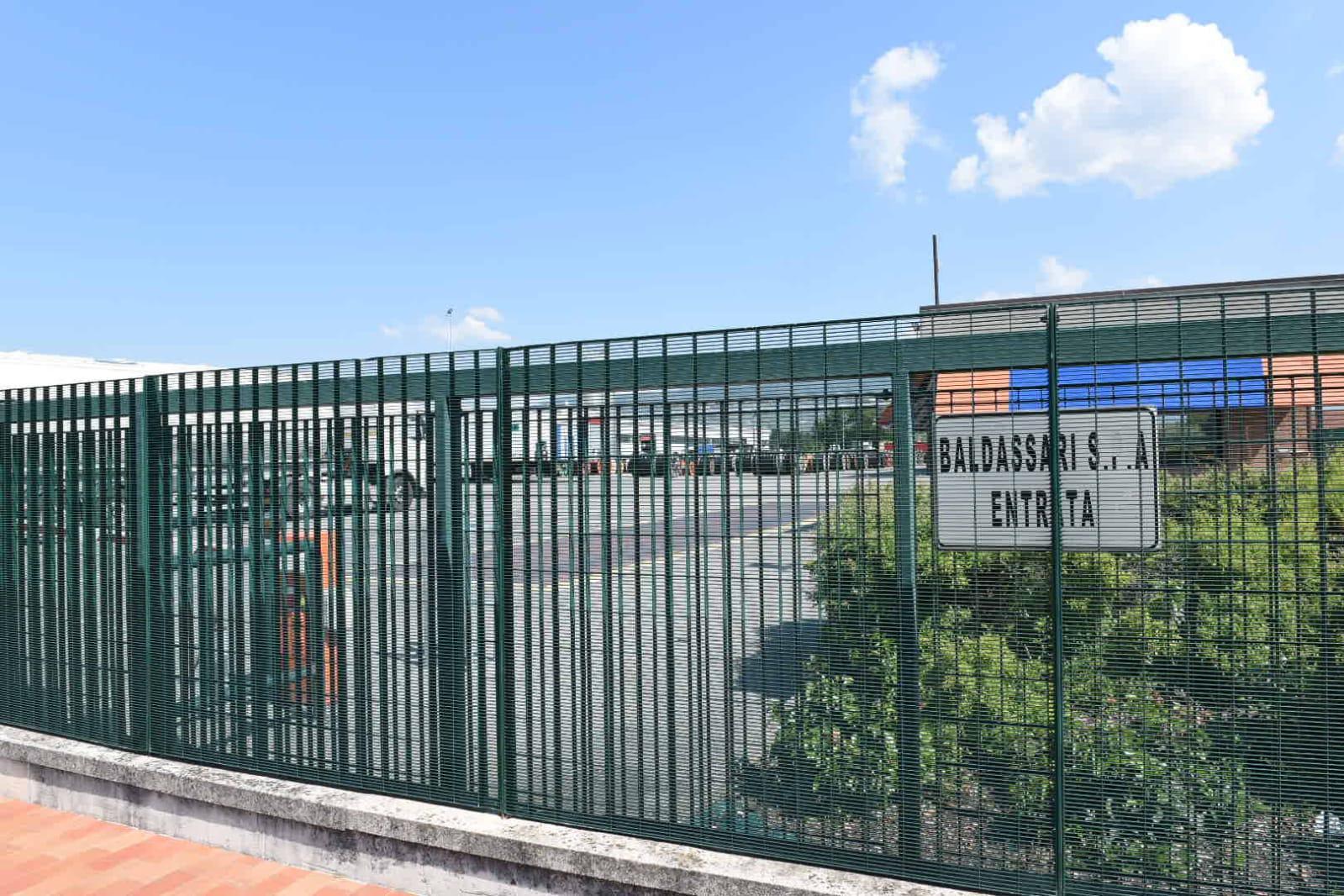 Operaio trovato morto in fabbrica durante il turno di notte 