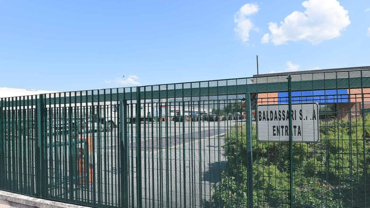 Operaio trovato morto in fabbrica durante il turno di notte