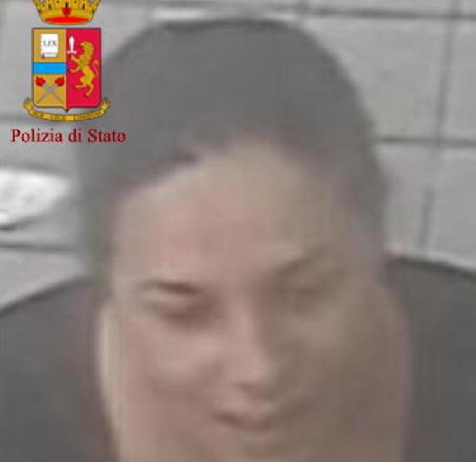 La polizia a caccia di una “pendolare” dei furti 