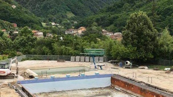 Piscine di Villa Ada, si va a rilento
