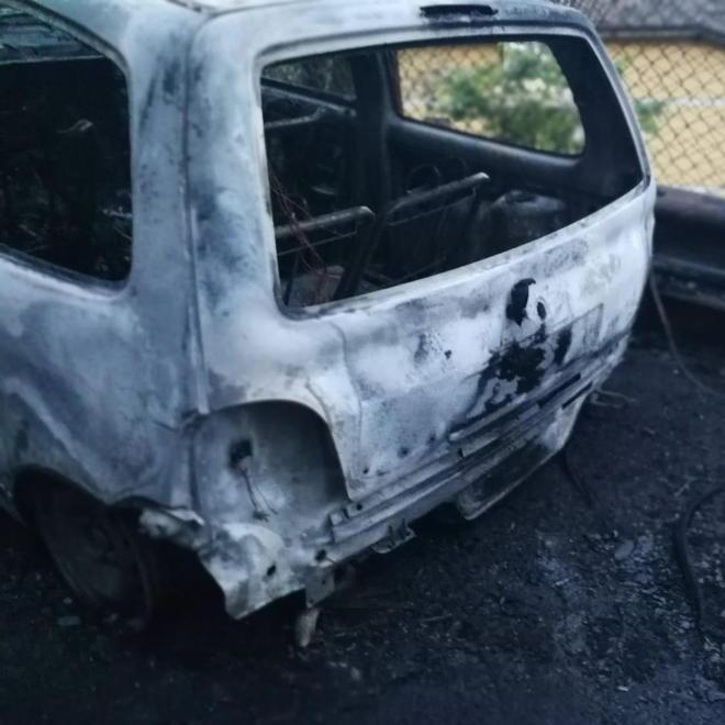 Le bruciano l’auto a Castagnetola, «Ormai il paese è in totale degrado»