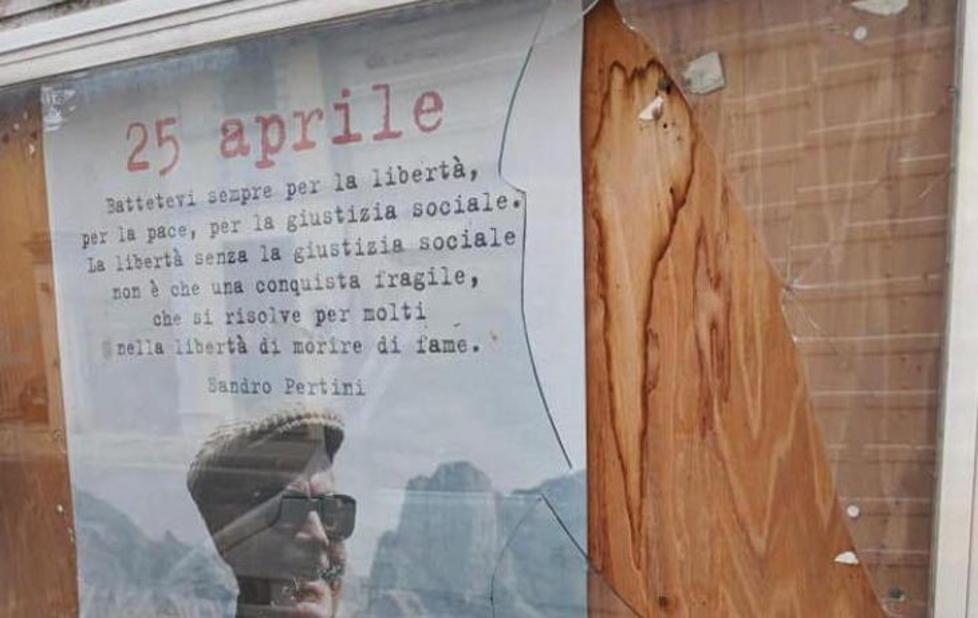 Coppia picchiata da tre stranieri ubriachi 