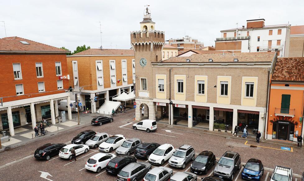 Lavori per la piazza Analisi del sottosuolo prima del restyling 