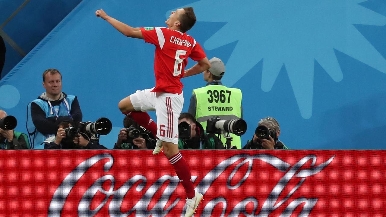 Denis Cheryshev festeggia il 2-0 sull'Egitto