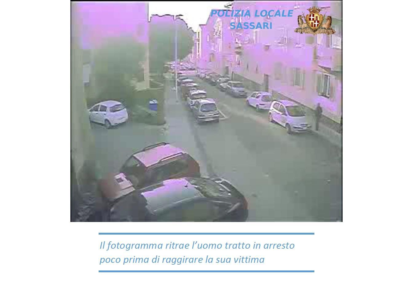 Sassari, picchia la vittima e gli ruba 180 euro: arrestato dopo un mese 