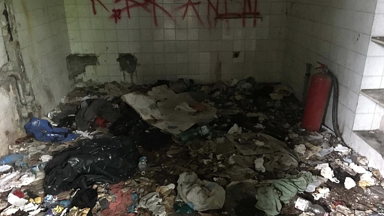 Un esempio in cui si trova uno dei locali dell’ex concessionaria Automar (foto di Franco Silvi)