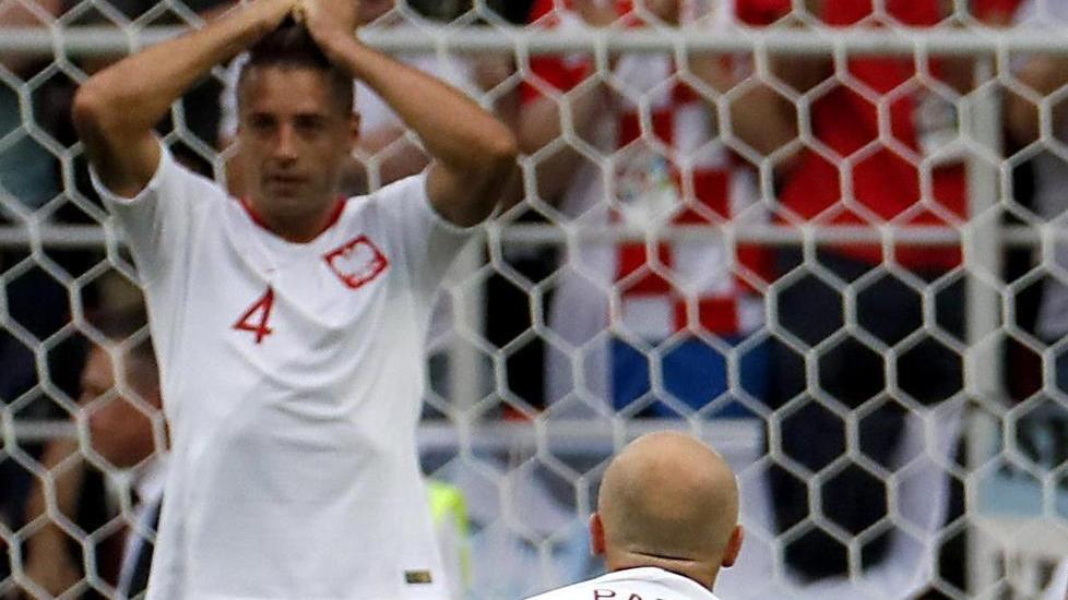 Cionek, debutto amaro: autogol e ko