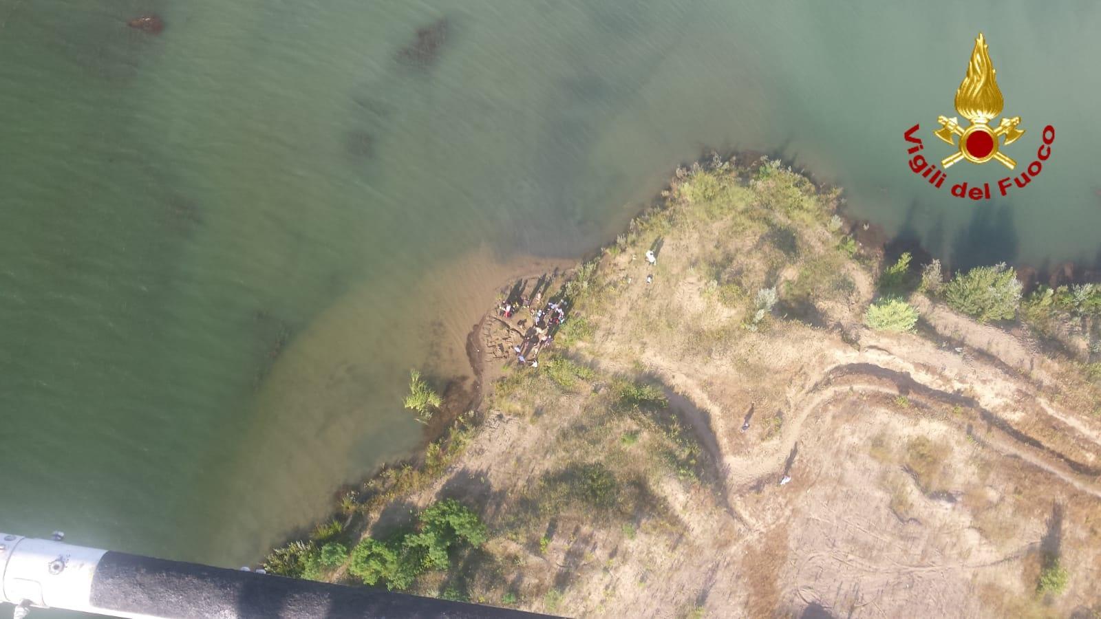 Bambino di 12 anni muore annegato al lago di Roffia - Video